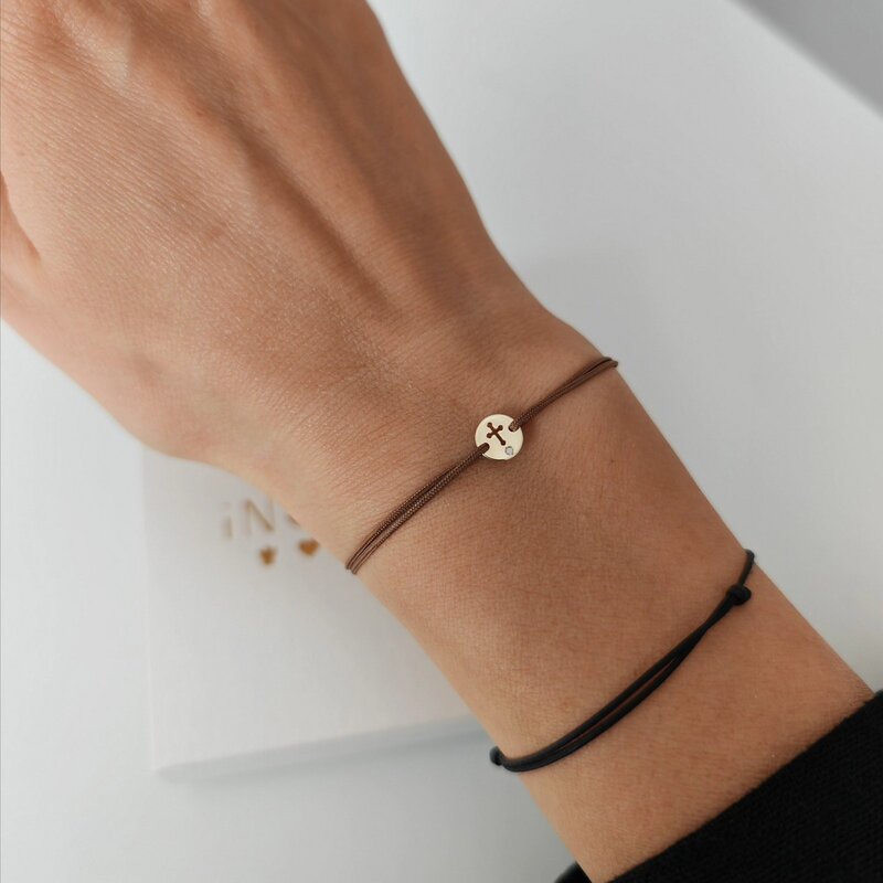 Bratara banut aur 14K cu diamant si cruciulita