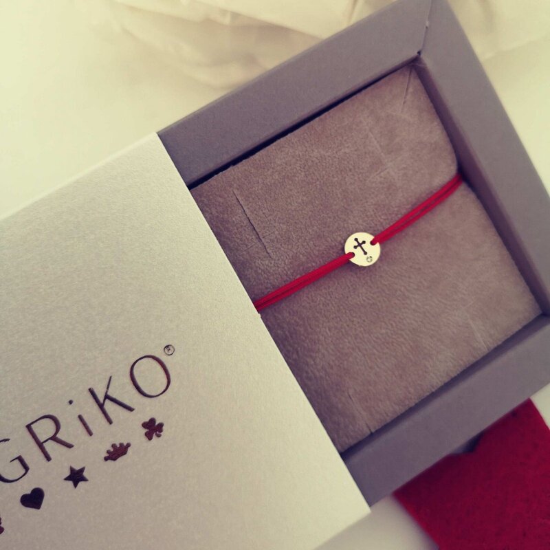 Bratara banut aur 14K cu diamant si cruciulita